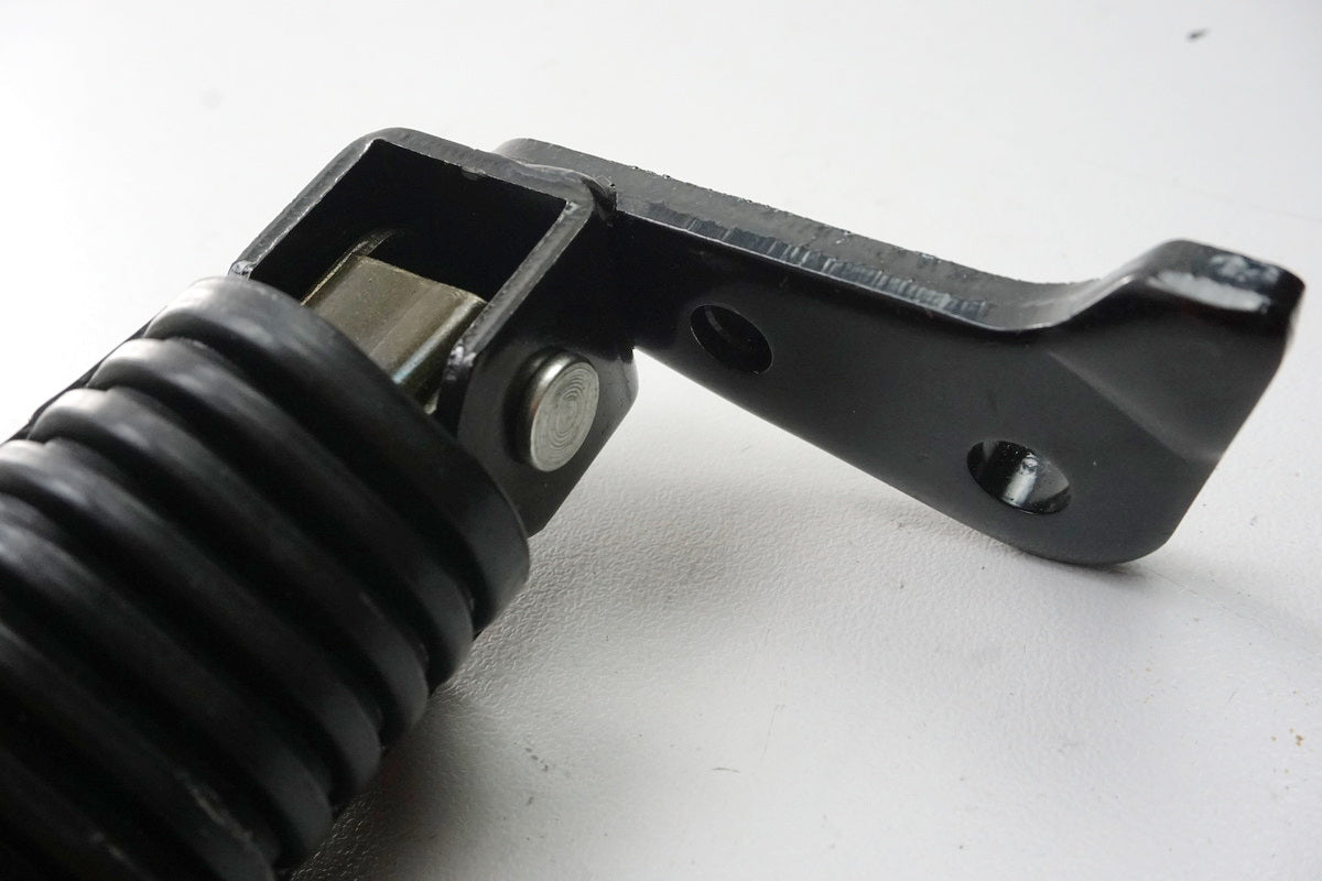 Yamaha Footpeg Rider Right Footrest Original 30W-27420-00 RD75LC - NEW