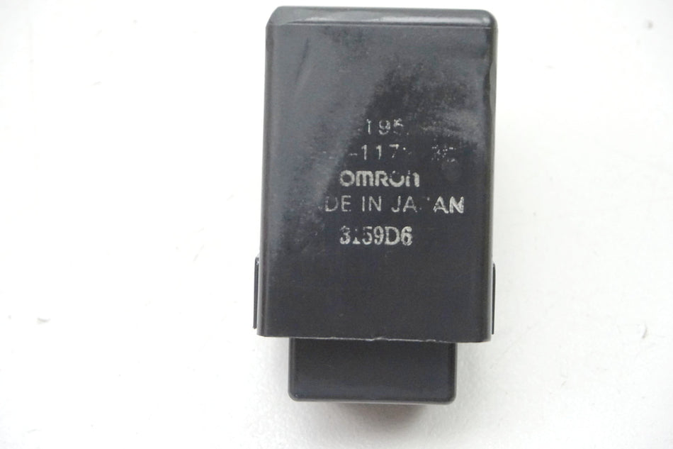 YAMAHA YZF R1 RN01 Relé Omron Relé de control 4XV-8195A-00 98-99