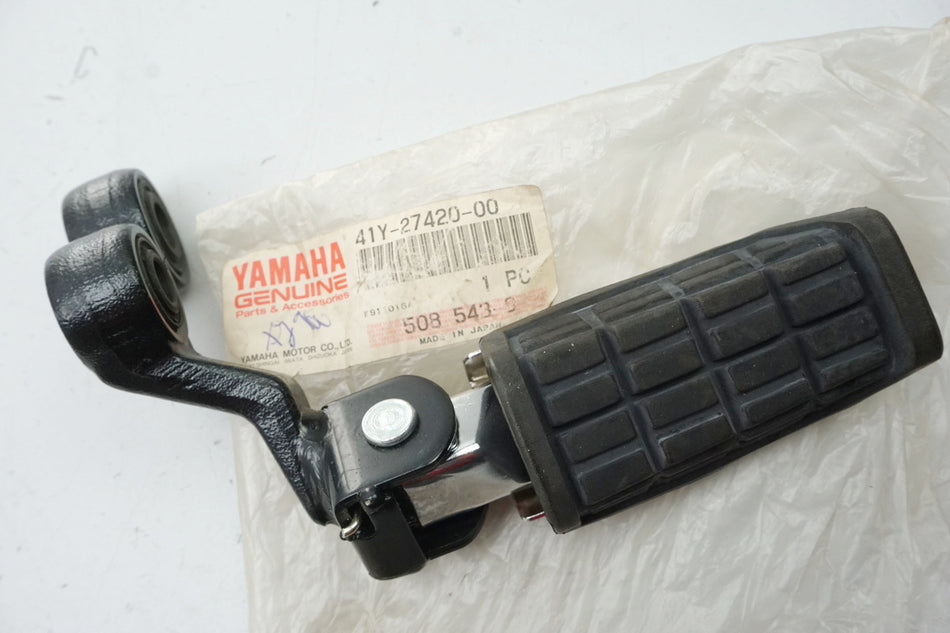 Yamaha Footpeg Rider Right Footrest original 41Y-27420-00 XJ900 - NEW
