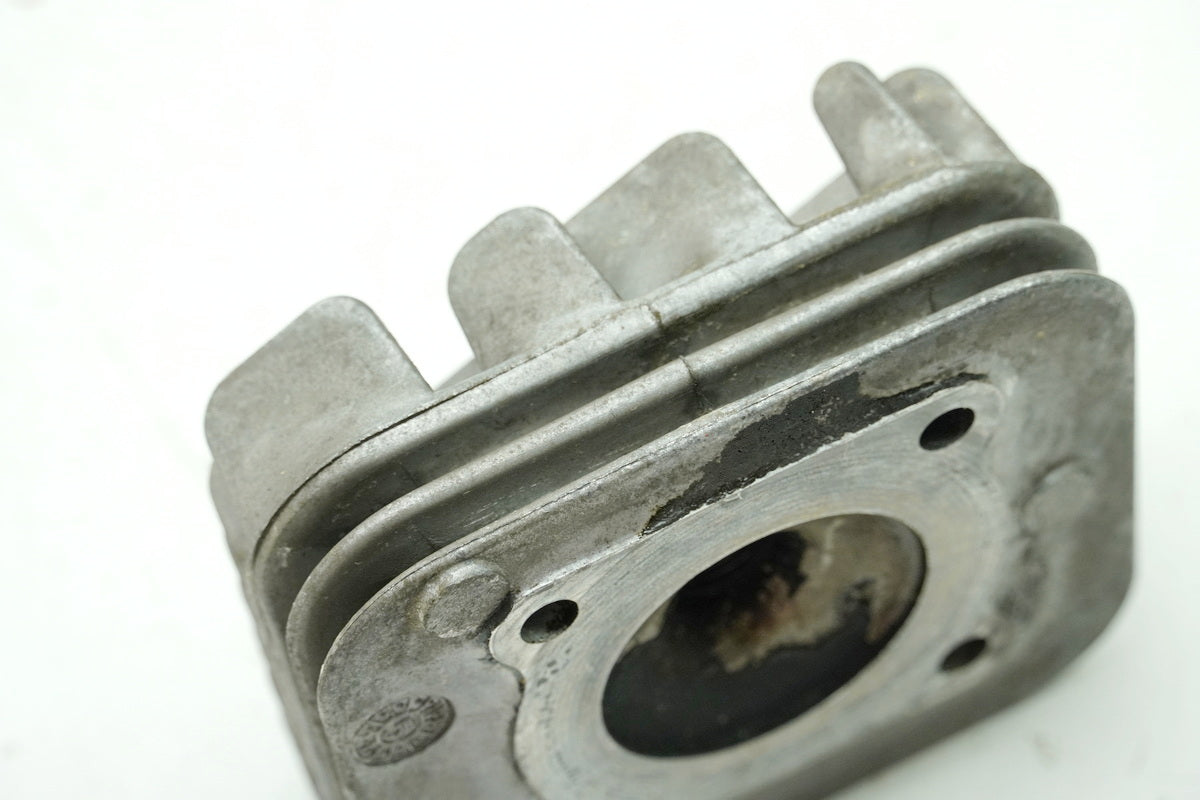 PIAGGIO SFERA 50 C01 Tapa de culata (para motor)
