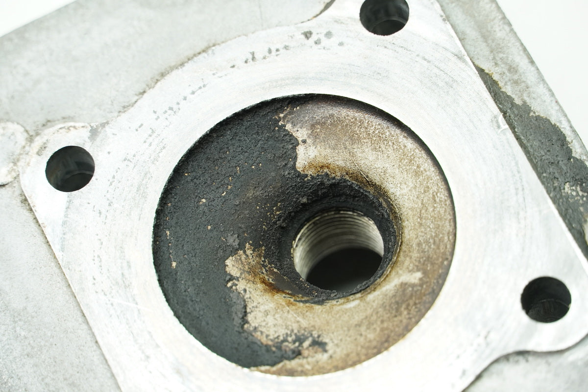 PIAGGIO SFERA 50 C01 Tapa de culata (para motor)
