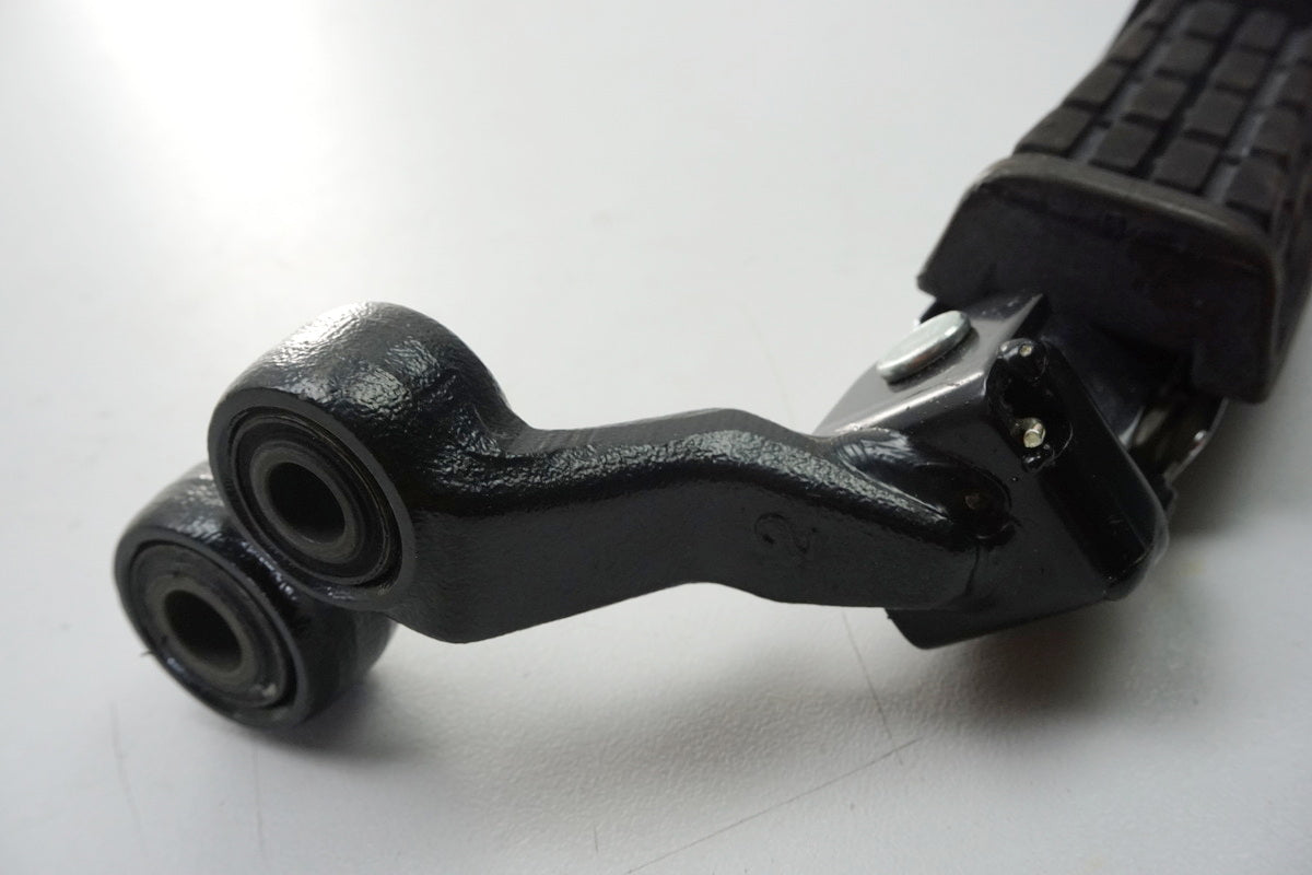 Yamaha Footpeg Rider Right Footrest original 41Y-27420-00 XJ900 - NEW