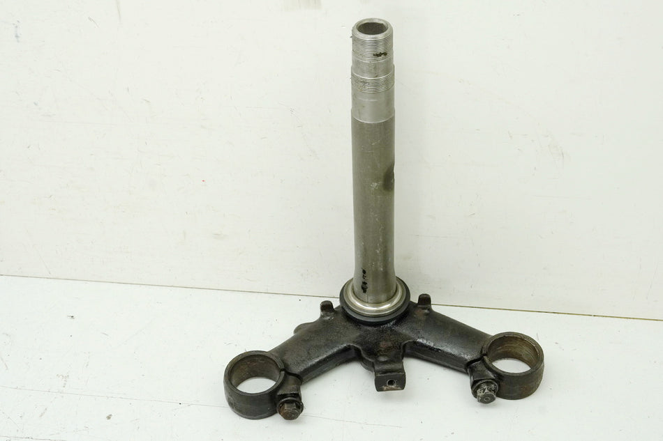 HONDA CB 250 G CB250G Gabelbrücke unten (für Gabelholm Standrohr Gabel) 74-77