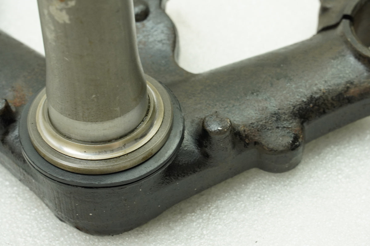 HONDA CB 250 G CB250G Tija inferior (para tubo de horquilla) 74-77