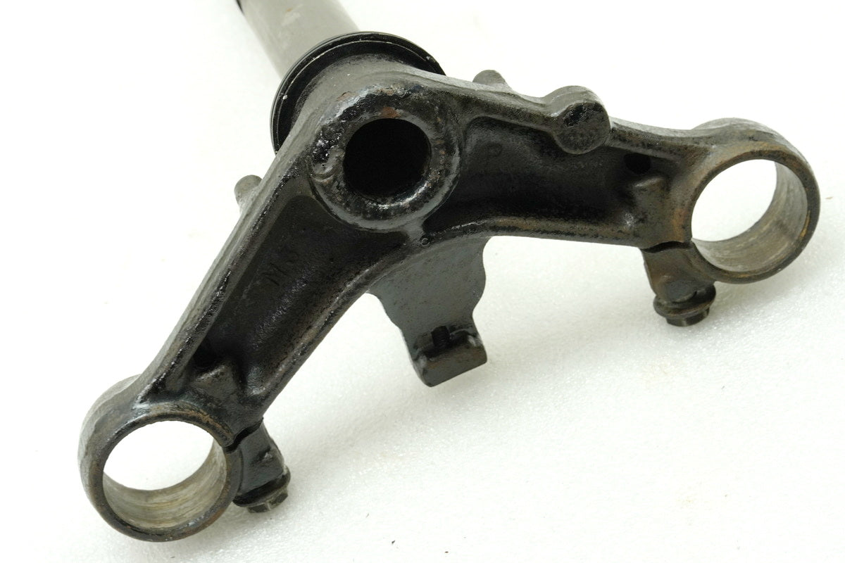 HONDA CB 250 G CB250G Tija inferior (para tubo de horquilla) 74-77