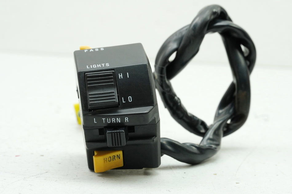 SUZUKI RG 80 GAMMA NC11A Lenkerschalter links Schalter Licht Blinker