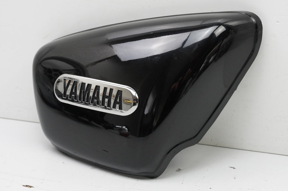 YAMAHA XV 750 4PW VIRAGO Seitendeckel rechts Abdeckung Cover Blende Verkleidung