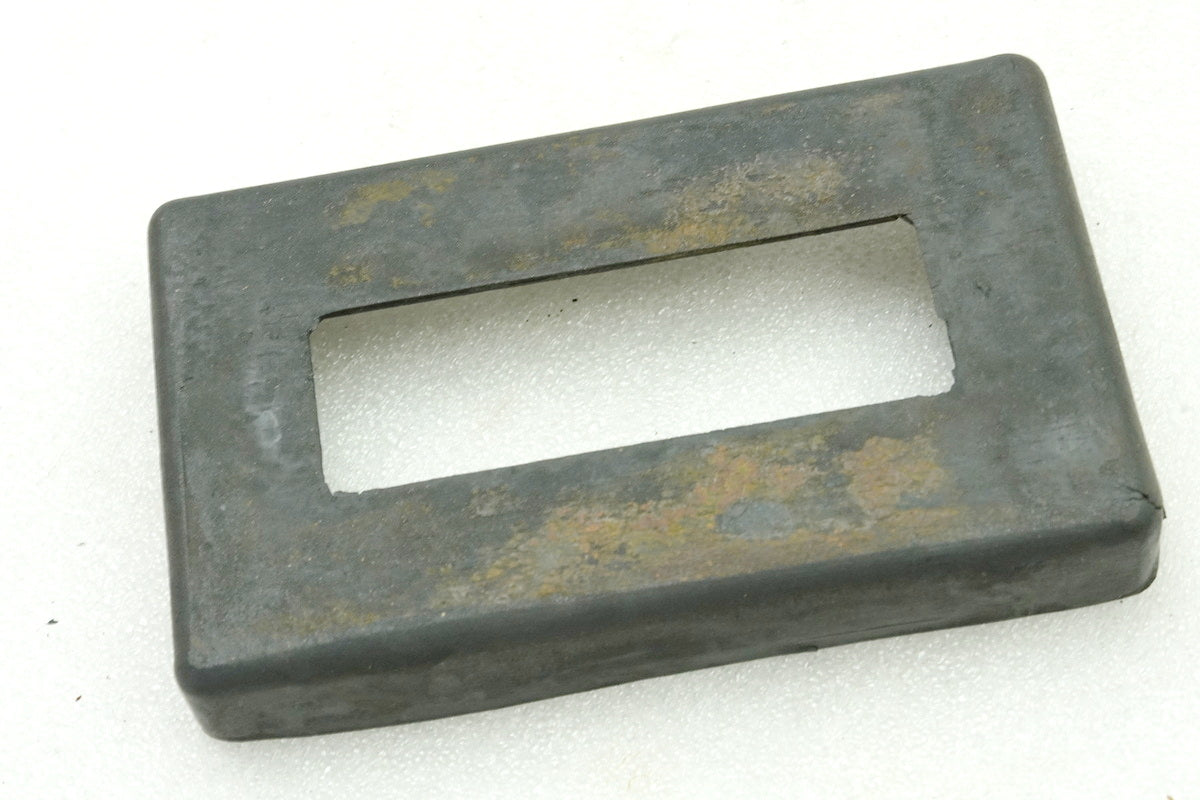 HONDA CB 250 G CB250G Batteriekasten Batteriefach Halter Batterie 74-77
