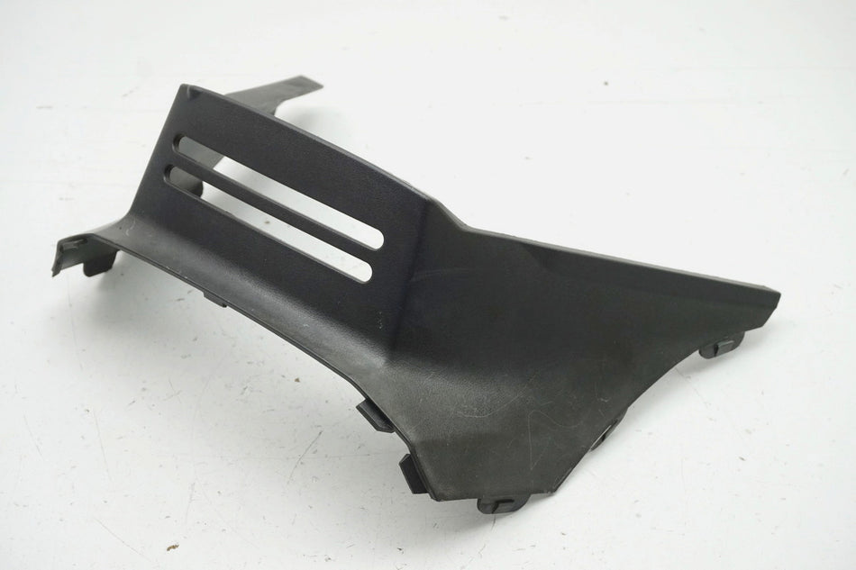 SUZUKI UH 125 BP BURGMAN K2-K6 Verkleidung Fußraum Abdeckung Cover Sitzbank