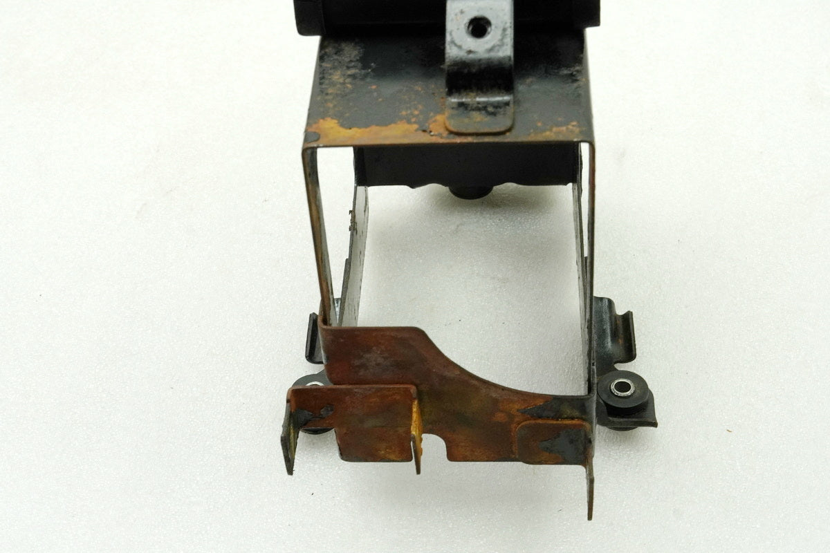 HONDA CB 250 G CB250G Batteriekasten Batteriefach Halter Batterie 74-77