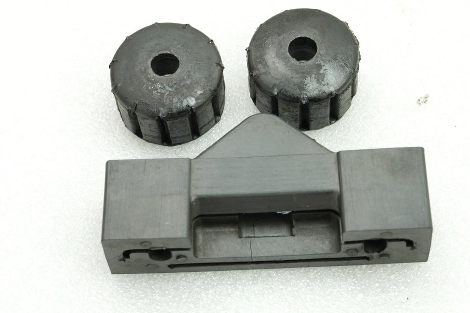 HONDA CB 250 G CB250G Tank Rubbers Support Dampers Holder Tank Mounting Rubber 74-77