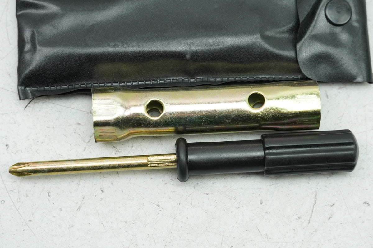 SYM Jet 4 50 AD05W8 On-board tool kit Spark plug wrench (for engine) ONLY 781 km