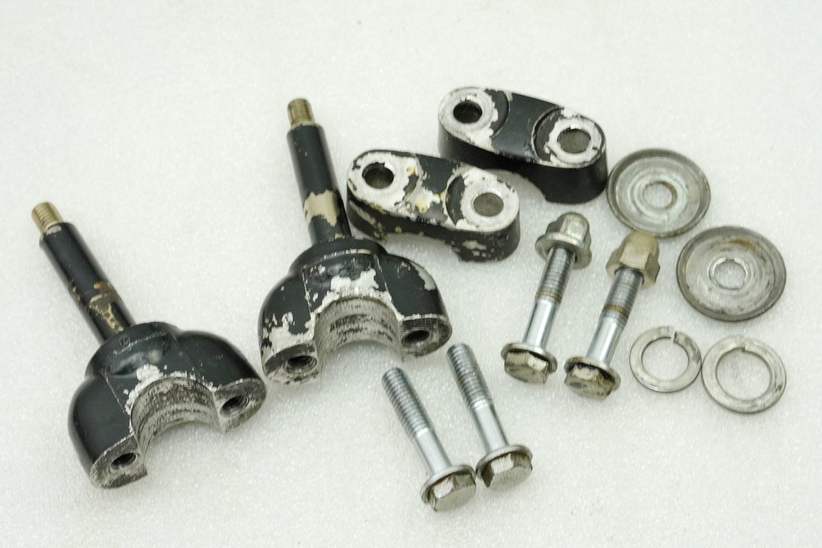 HONDA CB 250 G CB250G Handlebar Clamp Riser Holder Handlebar original Clamp 74-77