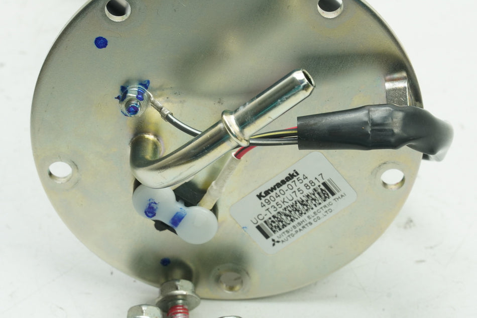 KAWASAKI Z 650 ER650HA2 Benzinpumpe Kraftstoffpumpe original (für Tank)