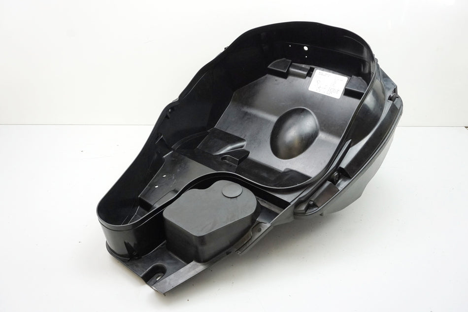 SUZUKI UH 125 BP BURGMAN K2-K6 Helmfach Staufach Staubox