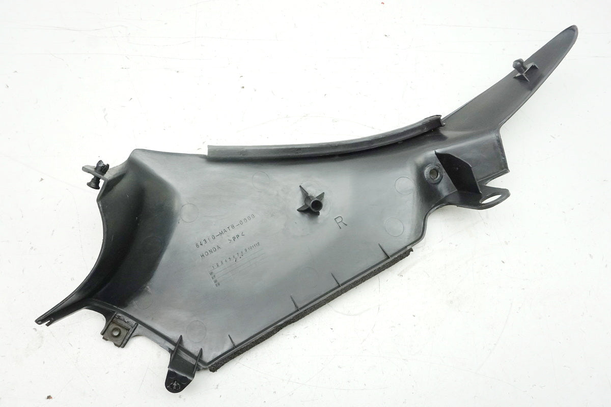 HONDA CBR 1100 XX SC35 Fairing Cockpit Right Tank Cover Trim