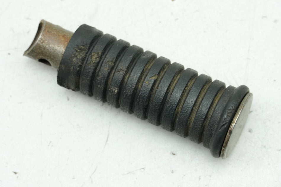 SUZUKI RG 80 GAMMA NC11A Fußraste Sozius links Footrest