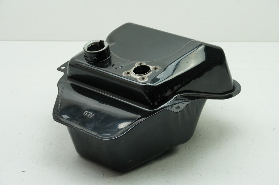 SYM Jet 4 50 AD05W8 Tank Benzintank Kraftstofftank NUR 781 km