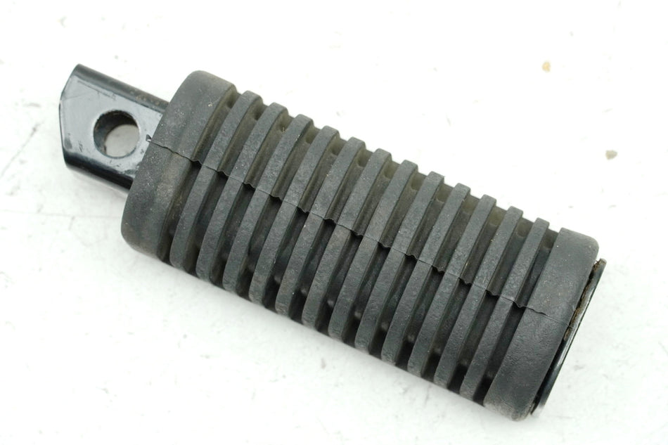 SUZUKI RG 80 GAMMA NC11A Estribera delantera derecha