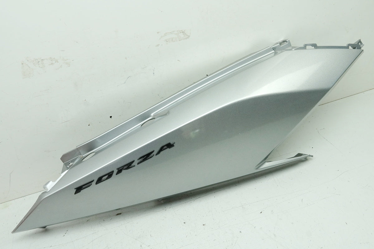 Honda NSS 125 AD JF69 Forza Carenado trasero derecho Cubierta lateral Tapa