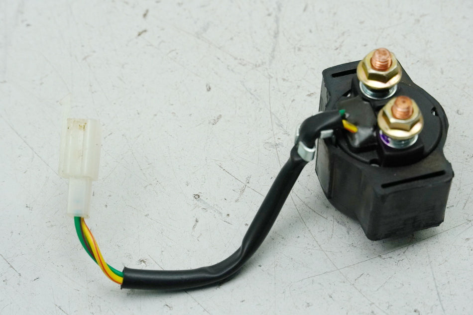SYM Jet 4 50 AD05W8 Relé de arranque original. Relé de solenoide de arranque SOLO 781 km