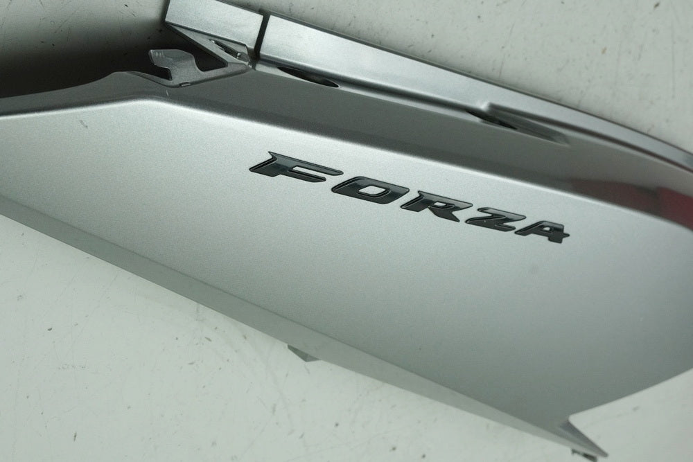 Honda NSS 125 AD JF69 Forza Carenado trasero derecho Cubierta lateral Tapa