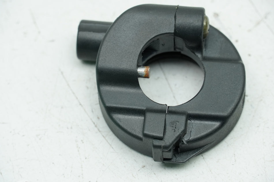 SYM Jet 4 50 AD05W8 Polea tensora Puño de gas Cable de acelerador Soporte Carcasa SÓLO 781 km