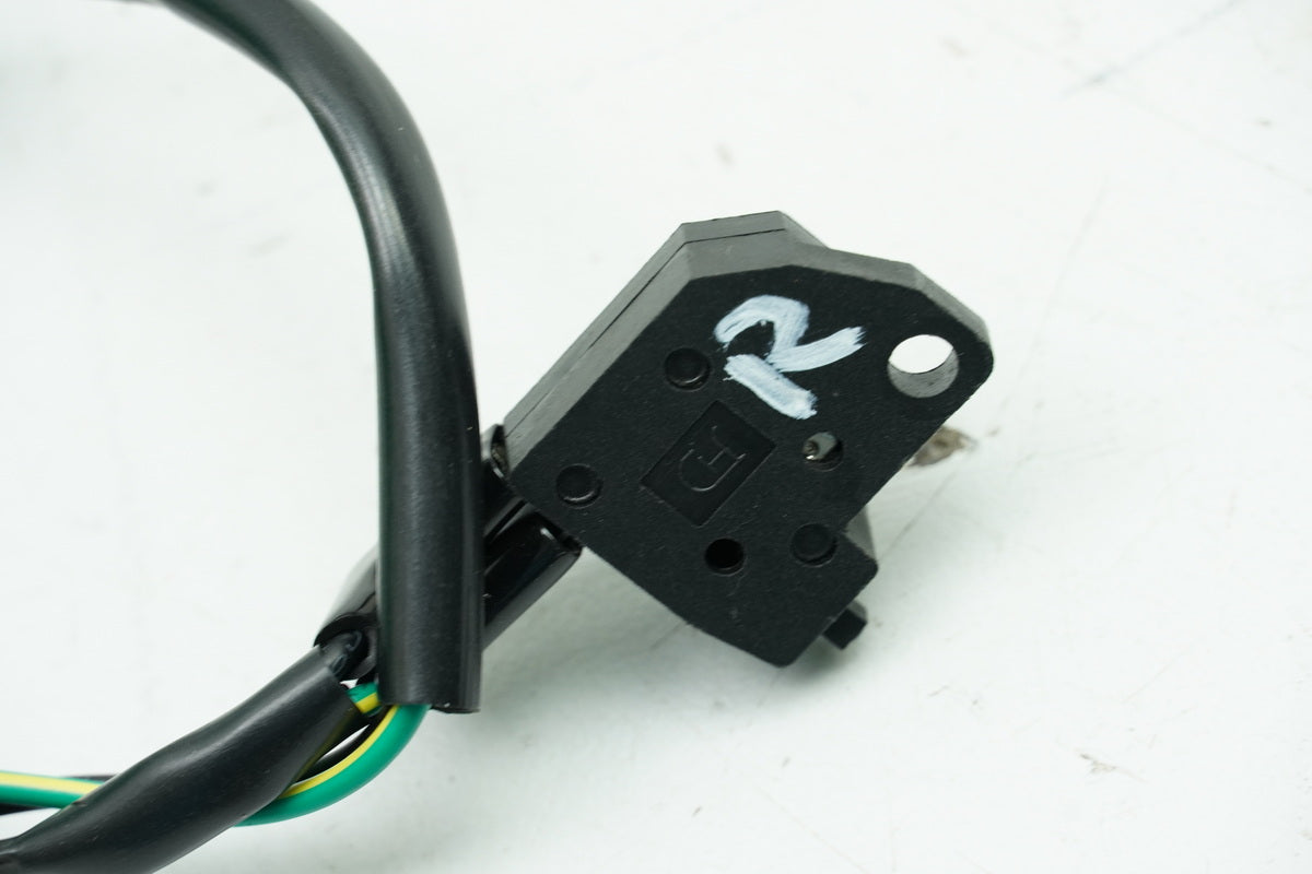 SYM Jet 4 50 AD05W8 Brake Light Switch Right Front Stop Light Switch ONLY 781 km