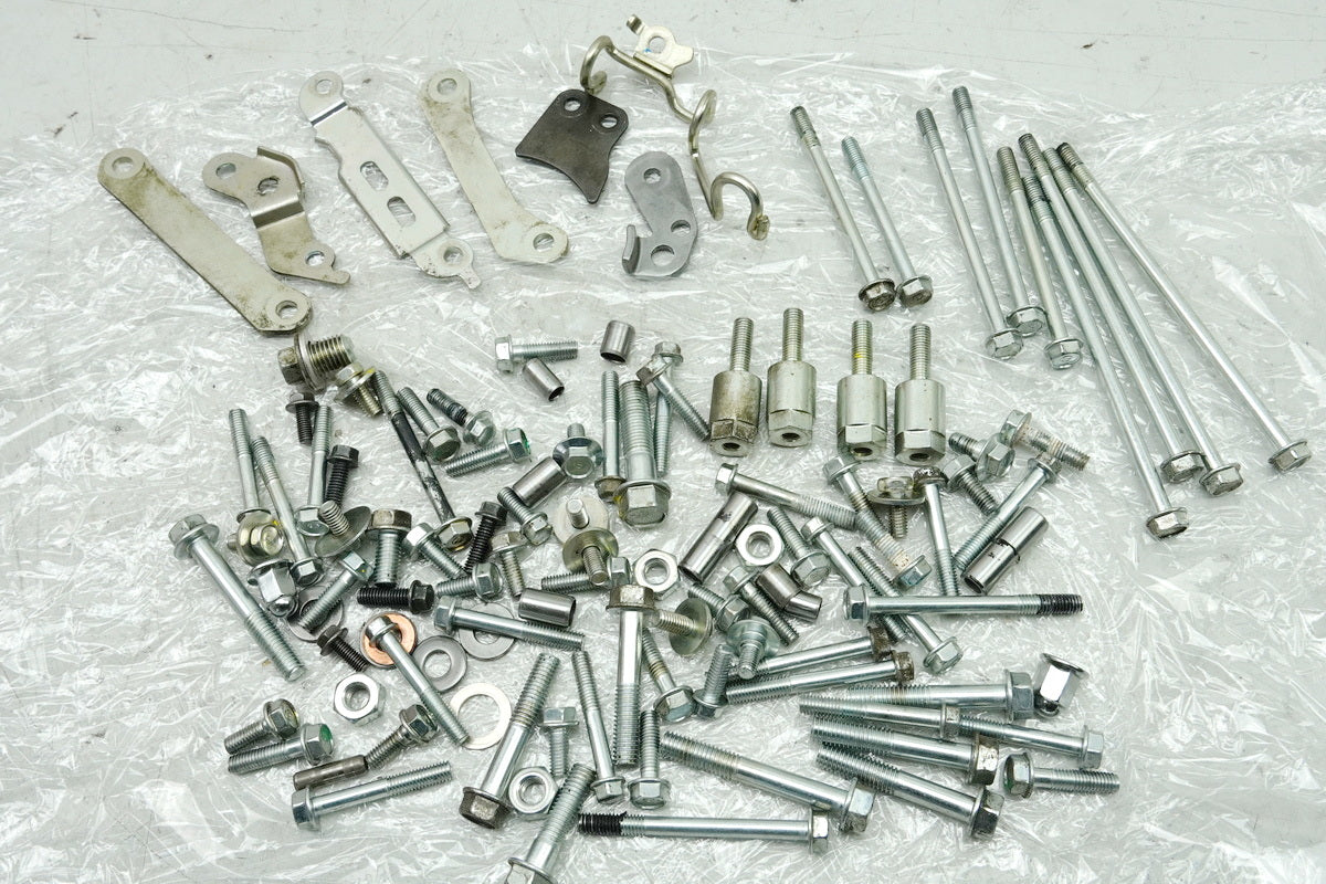 Honda NSS 125 AD JF69 Forza Screws & Nuts Small Parts Engine Engine Cover