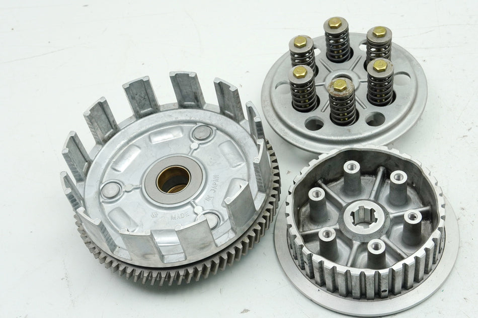 SUZUKI GS 500 E GM51B Kupplung Kupplungskorb Nabe Druckplatte