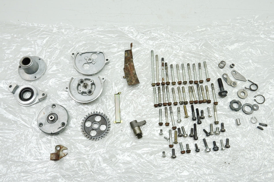 HONDA XR 125 L JD19 Tornillos Piezas pequeñas (para motor)