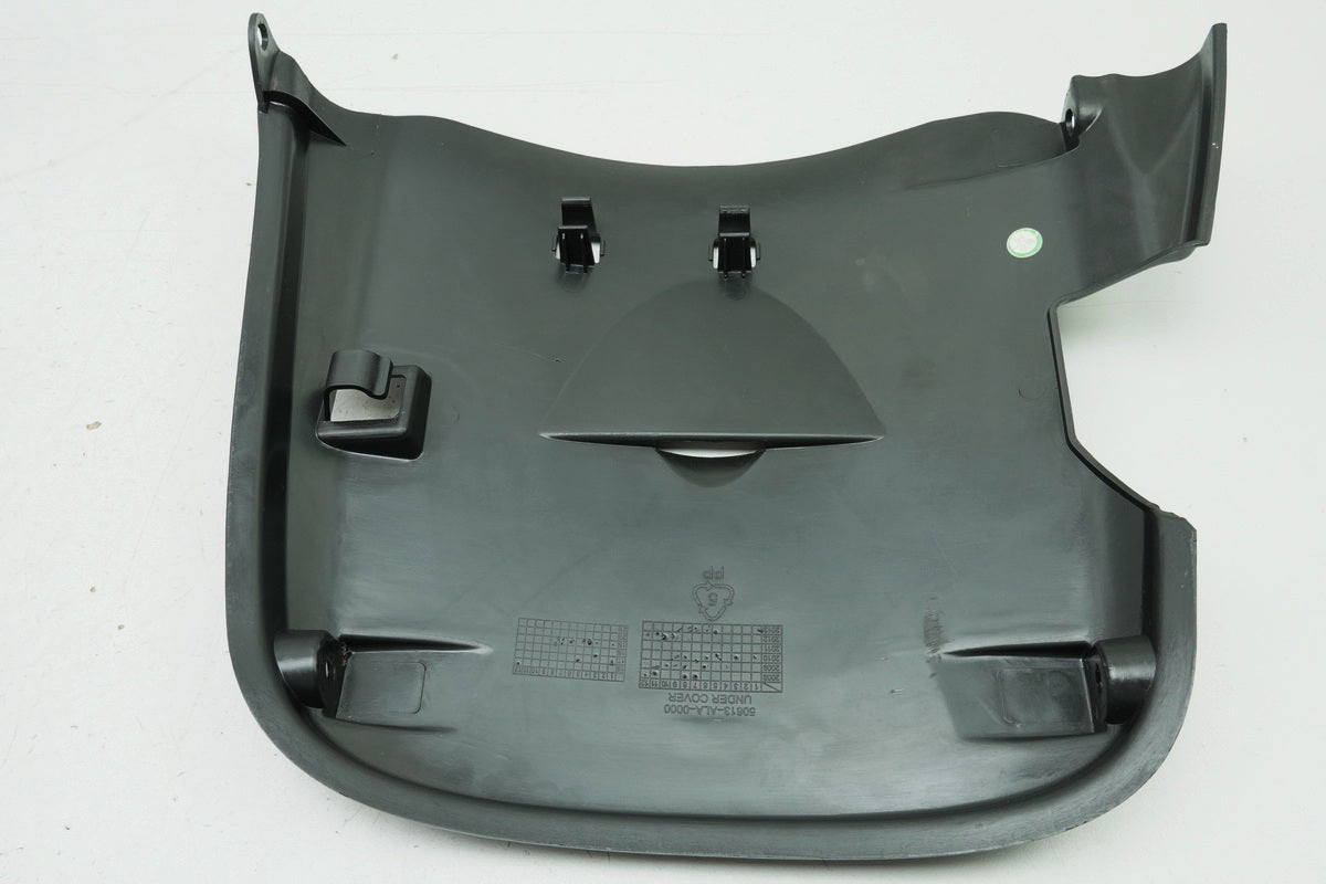 SYM Jet 4 50 AD05W8 Lower Fairing Cover Seat Cover Trim 781 km