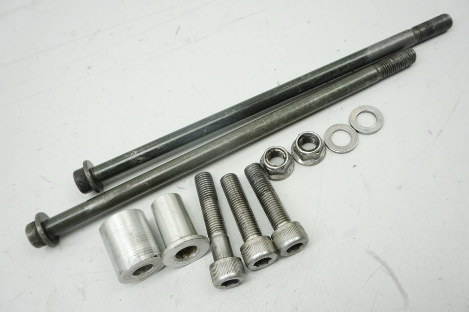 YAMAHA YZF R1 RN01 RN04 Soporte Motor Eje Tornillos Soporte de Motor Pernos 98-01