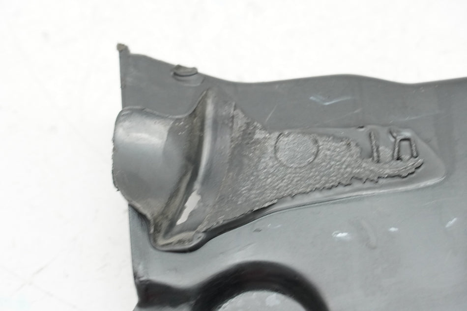 YAMAHA XV 750 4PW VIRAGO Rear Cylinder Cover Trim Lid