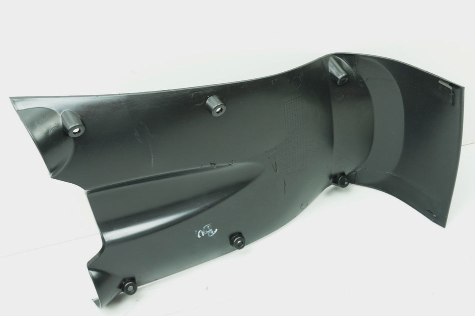 SYM Jet 4 50 AD05W8 Verkleidung Bug Bugspoiler Abdeckung Cover Blende NUR 781 km