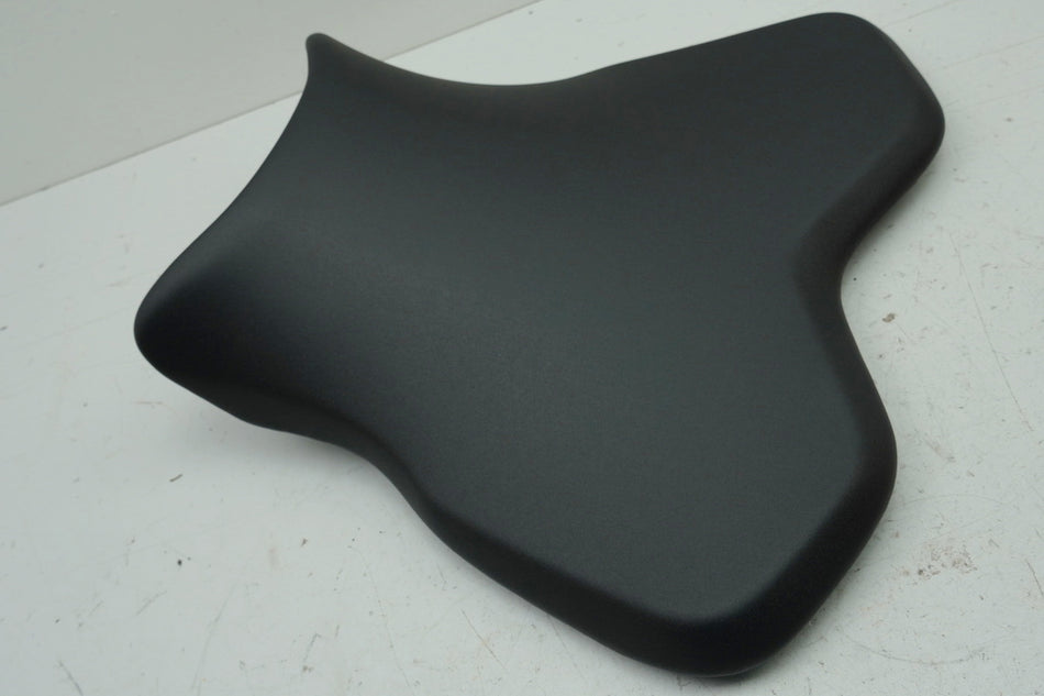 Yamaha YZF R1 RN32 RN49 RN65 Fahrersitz Sitz Sitzbank original NEU 2CR-24710-00
