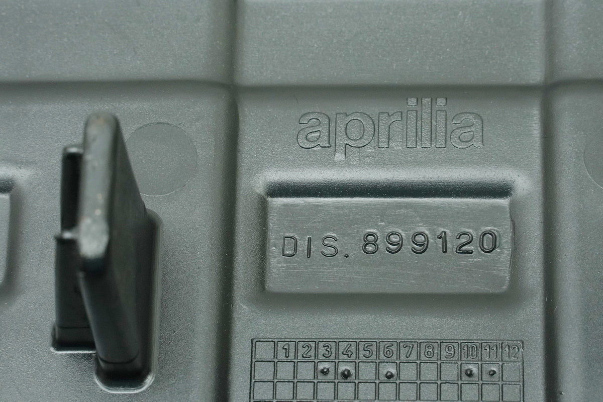 APRILIA RS 125 RS4 ZD4TW Fahrersitz Sitz Sitzbank vorn