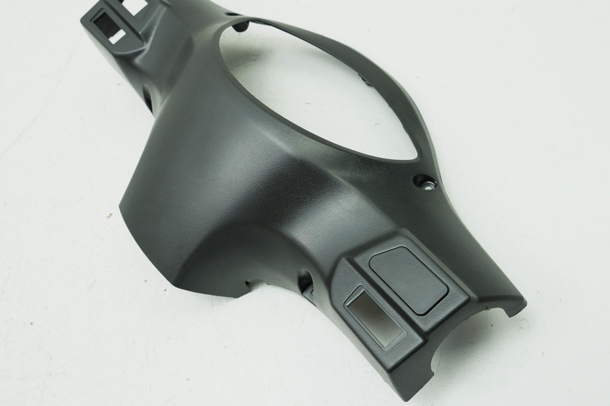 SYM Jet 4 50 AD05W8 Fairing Handlebar Cover Cockpit Speedometer Bezel ONLY 781 km