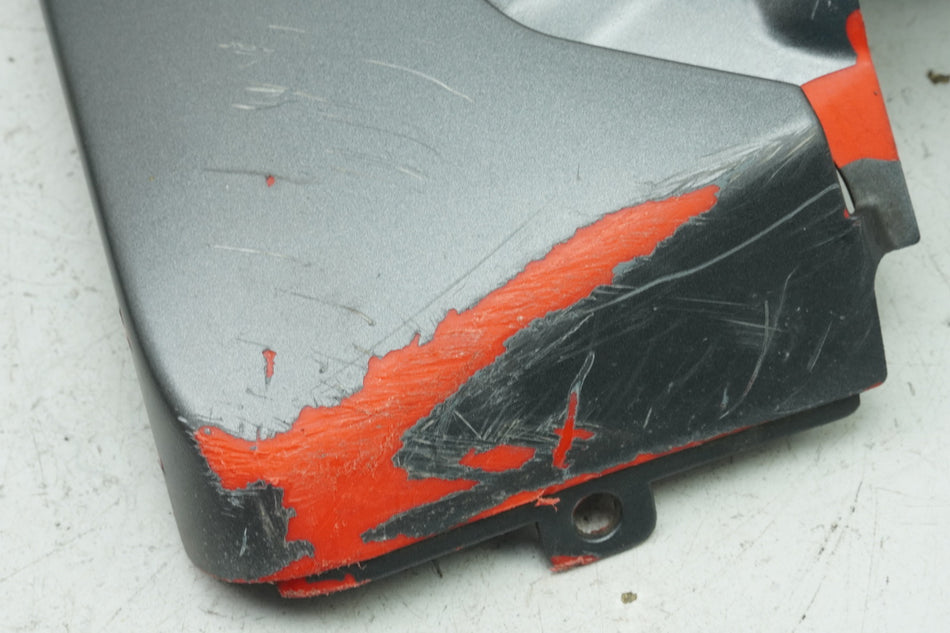 APRILIA RS 125 RS4 ZD4TW Verkleidung Bug links unten Bugspoiler Seitenteil Cover
