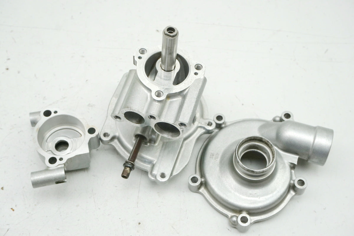 YAMAHA YZF R1 RN01 RN04 Wasserpumpe Water Pump 98-01