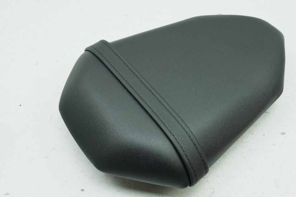 YAMAHA MT07 RM04 Asiento trasero asiento original sillín NUEVO 1WS-24750-00
