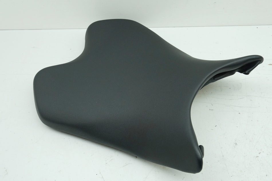YAMAHA YZF R6 RJ15 Asiento de conductor III Asiento Asiento banco original NUEVO 13S-24710-00