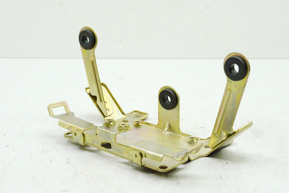 YAMAHA GTS 1000 4BH Bracket Taillight Mount Support Lamp