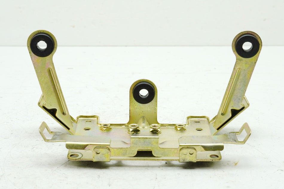YAMAHA GTS 1000 4BH Bracket Taillight Mount Support Lamp