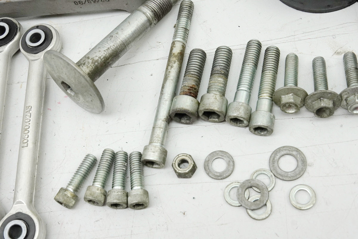 BUELL XB12S XB1 Lightning Soporte Motor Tornillos Goma Tornillos Soporte de Motor