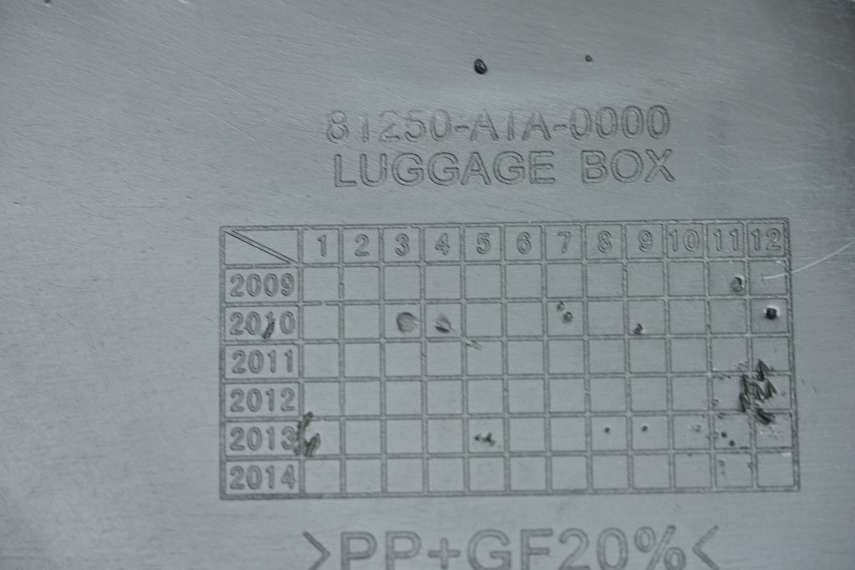 SYM Jet 4 50 AD05W8 Storage Compartment Helmet Compartment Helmet Box Storage Box ONLY 781 km