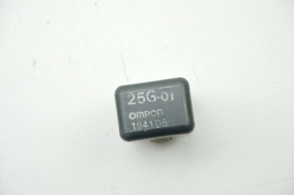 YAMAHA FZR 600 R 3HE Relais 25G-01 Omron