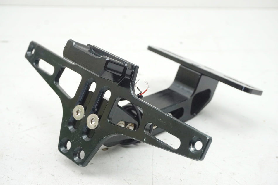 YAMAHA YZF R1 RN01 RN04 Soporte de matrícula abatible CNC Iluminación 98-01