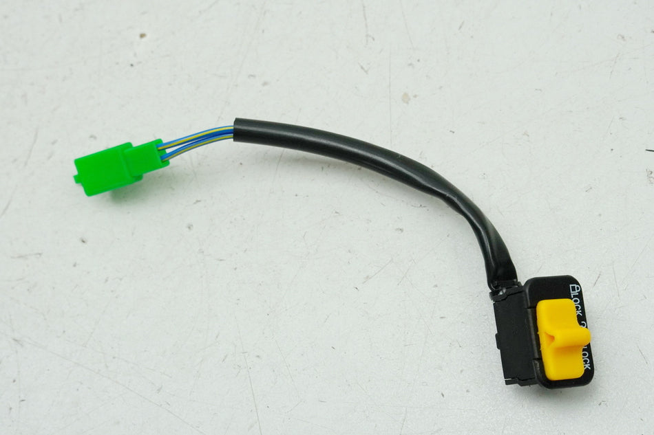 SYM Jet 4 50 AD05W8 interruptor de control de arranque en el compartimento del casco SÓLO 781 km