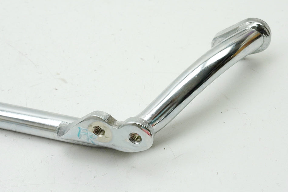 YAMAHA XV 750 4PW VIRAGO Right Footrest Holder Front Footrest Carrier Plate